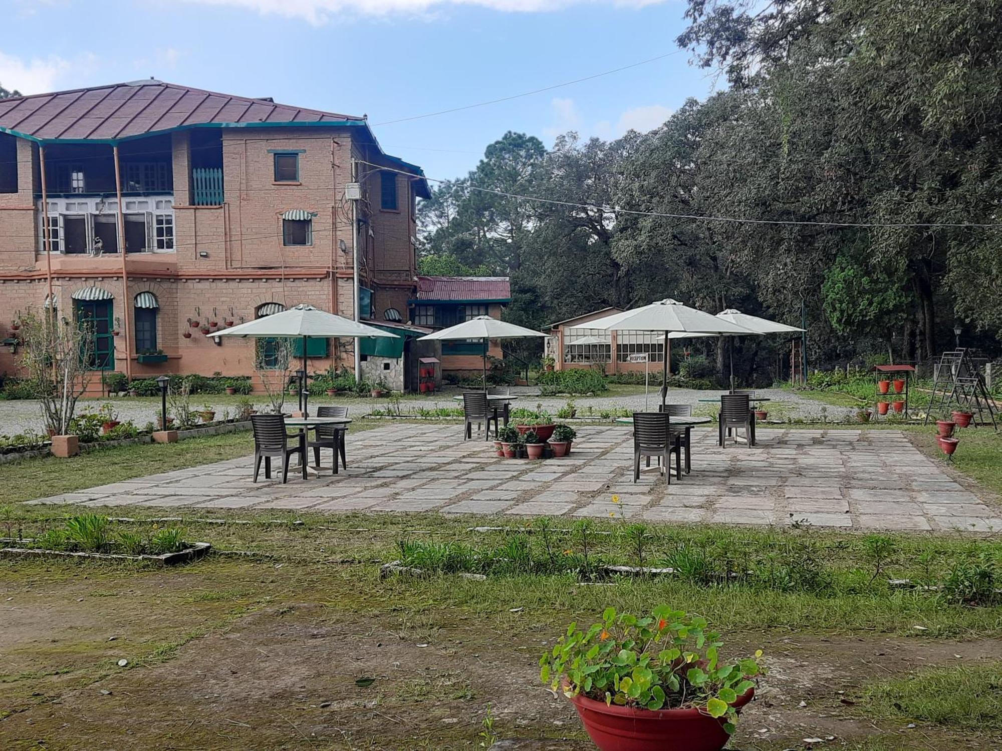 West View Hotel Ranikhet Dış mekan fotoğraf